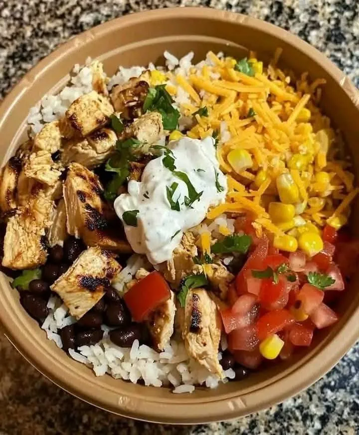 Easy Southwest Chicken Burrito Bowls